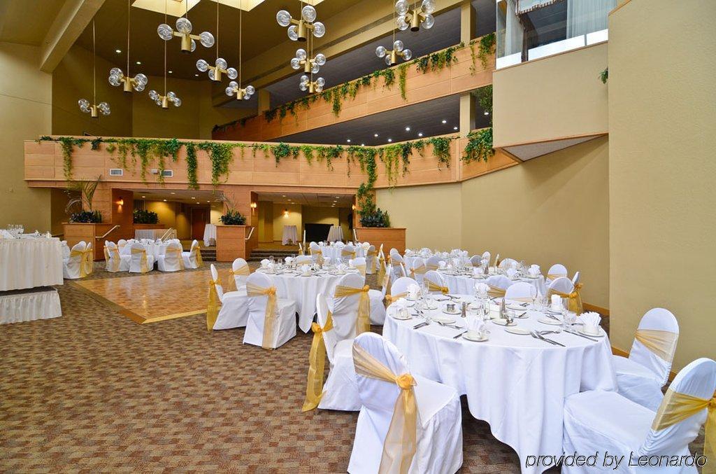 Clock Tower Resort And Conference Center - Rockford Restauracja zdjęcie